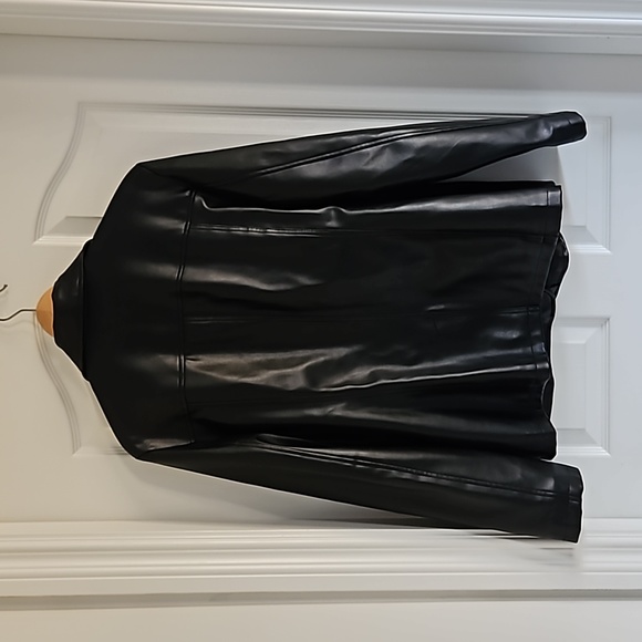 Vegan leather jacket - Picture 2 of 3